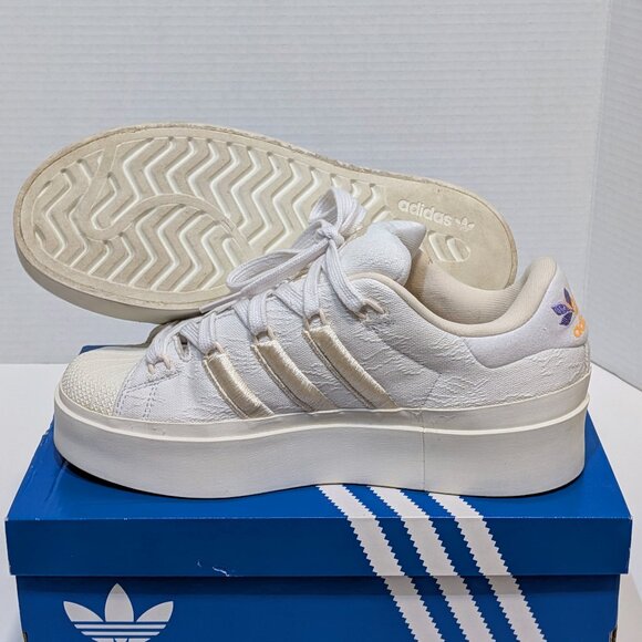 Adidas Women's SuperStar Bonega GZ3474 crywht/wonwht/offwht - Size 6.5 - Picture 5 of 8